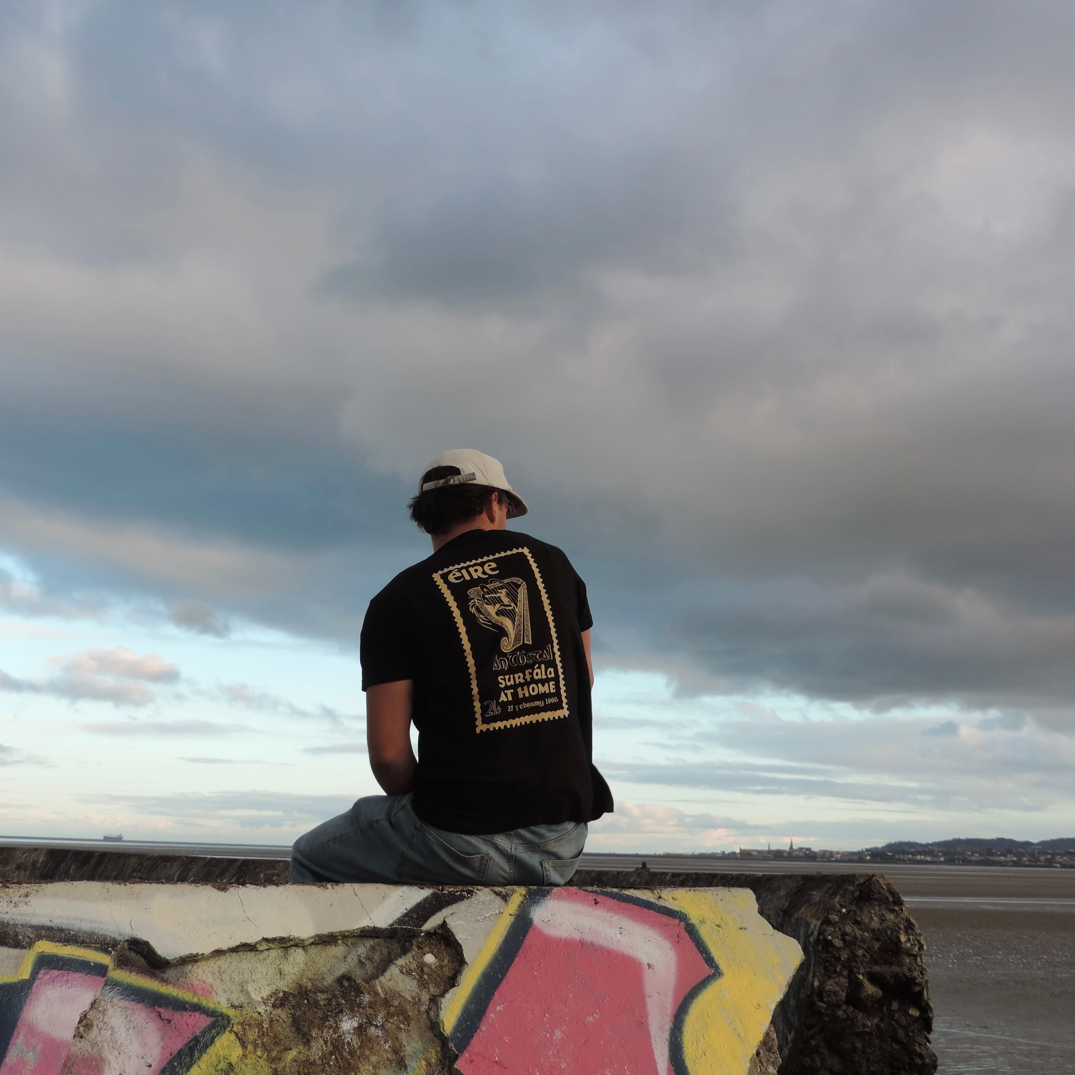 SURFÁLA AT HOME | T SHIRT