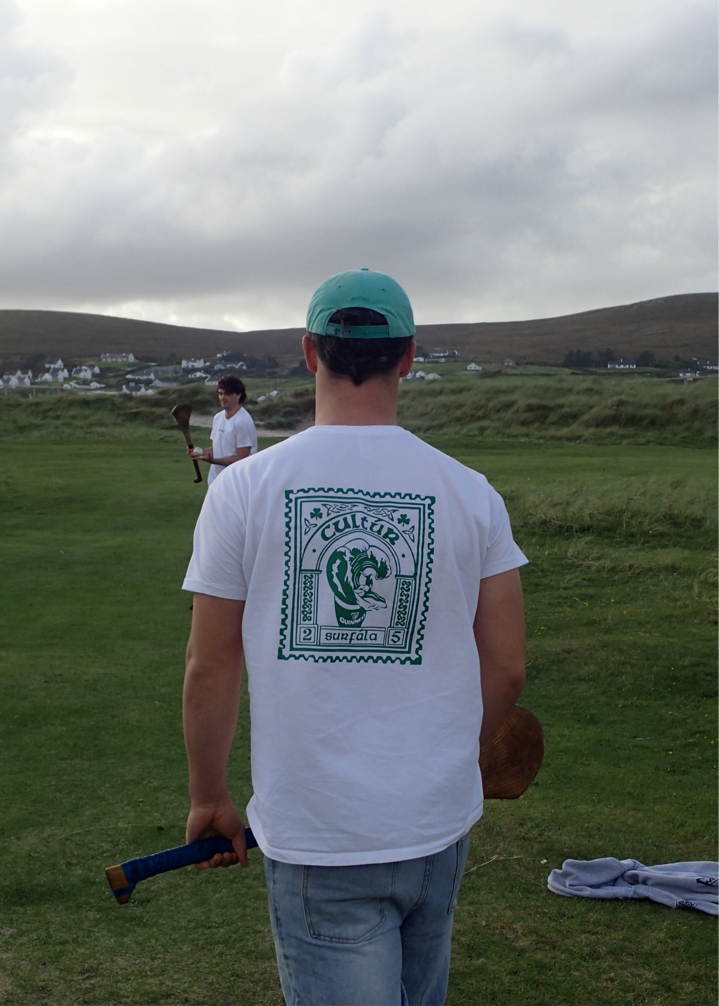 Cultúr Surfála T Shirt