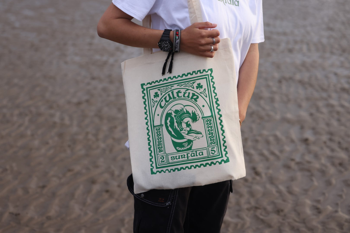 Cultúr Surfála Tote Bag