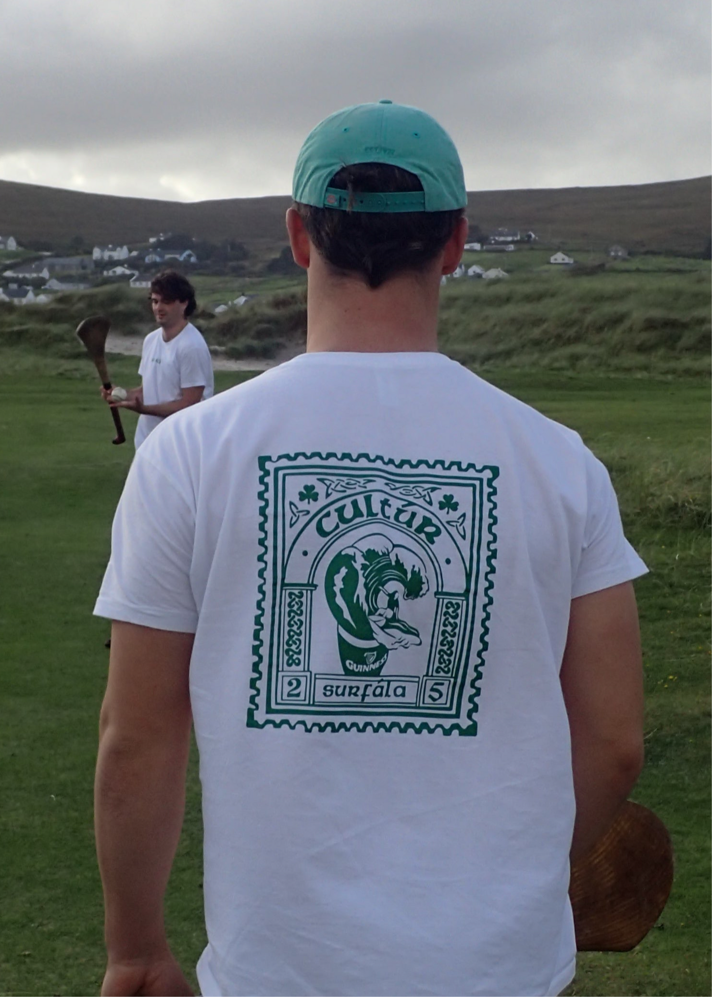 Cultúr Surfála T Shirt