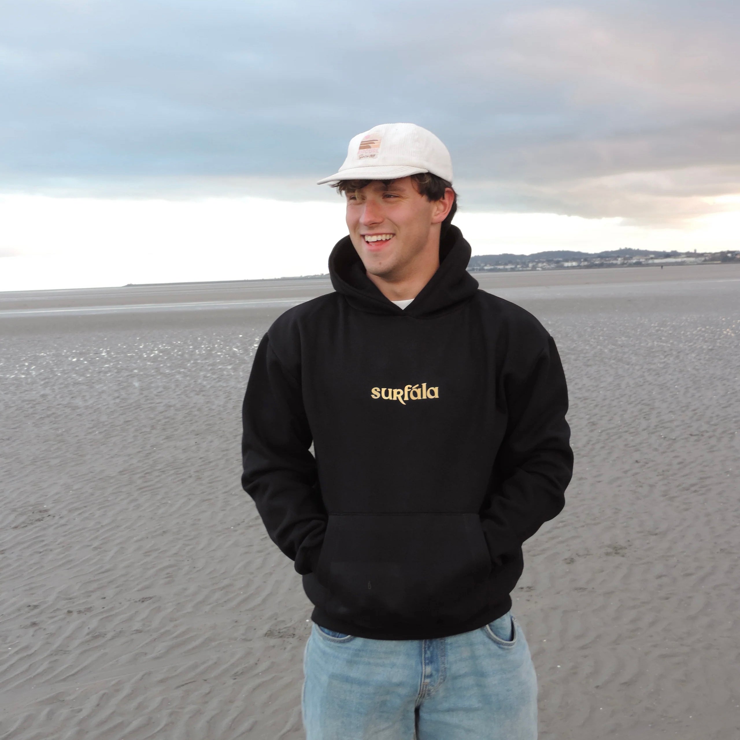 SURFÁLA AT HOME | HEAVYWEIGHT HOODIE